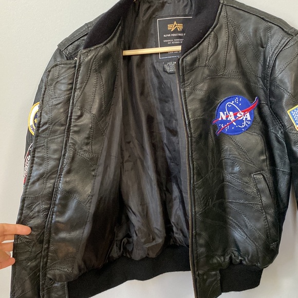 Vintage NASA Alpha patch leather bomber jacket - Picture 5 of 9
